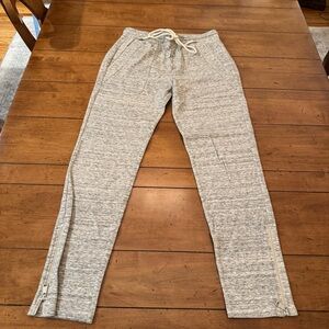 Vince Women's Gray Jogger Pants with Zippered Ankles Size Medium